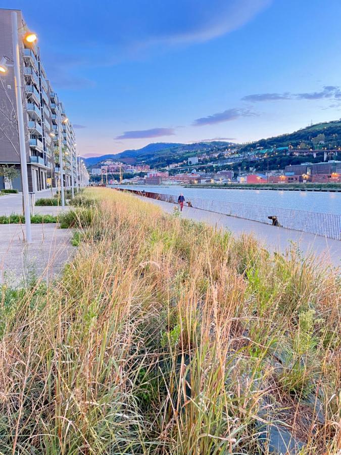 Small Lux Beachcity Close To The River,Metro And Parking Bilbau Exterior foto